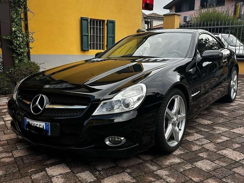 Nero Usata 2011 Mercedes SL350 Edition Cabrio | 29.900 € (Buon prezzo) - Immagine 1/4