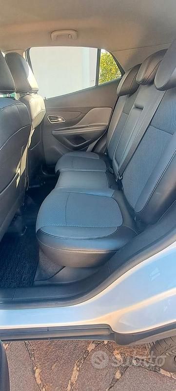 Usata Opel Mokka Cosmo 116 CV (85 kW) 2014 Bianco SUV