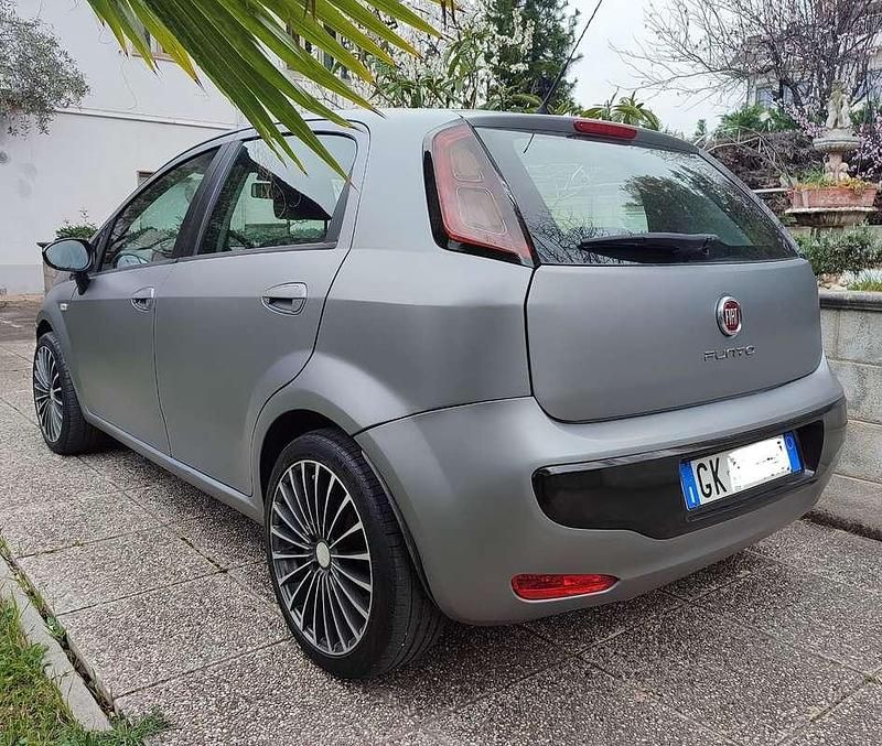 Usata Fiat Punto Evo Dynamic 65 CV (47 kW) 2011 Utilitaria