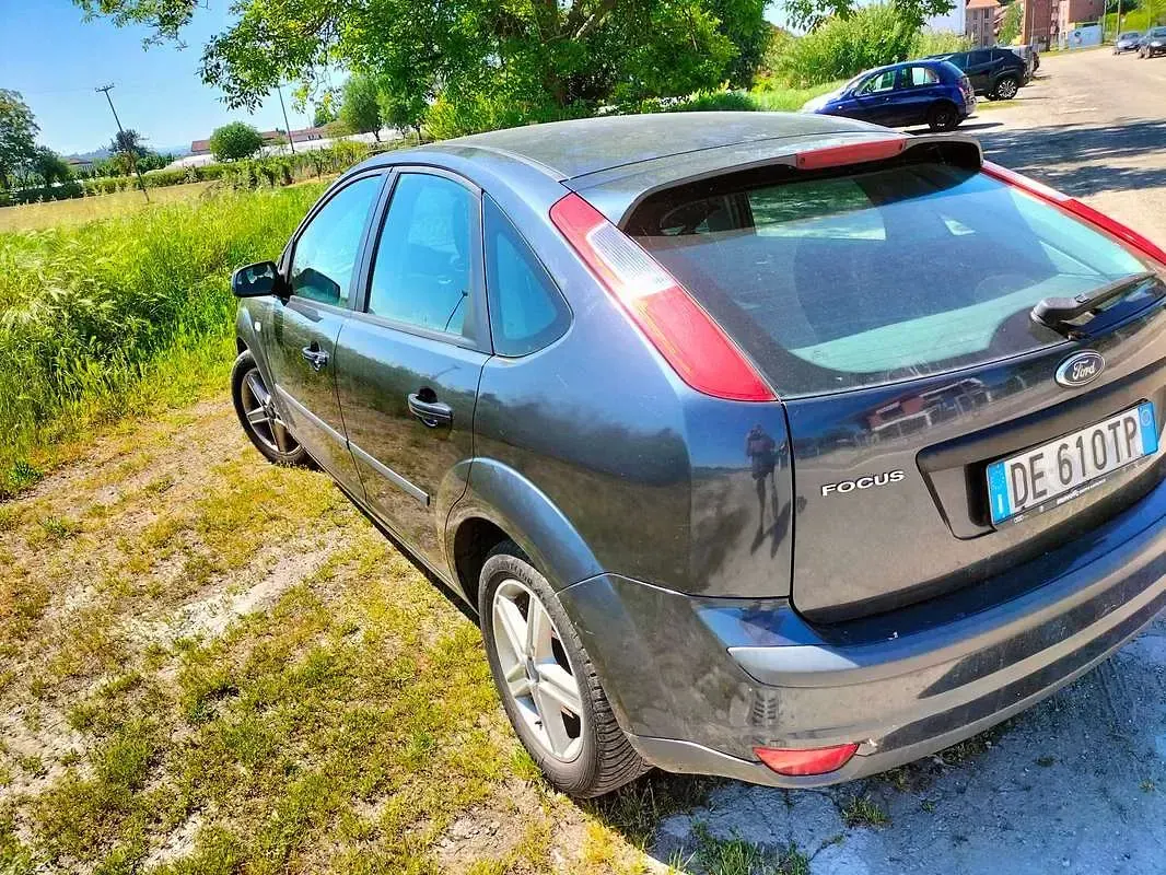 Usata Ford Focus 136 CV (100 kW) 2007 Blu/azzurro Berlina