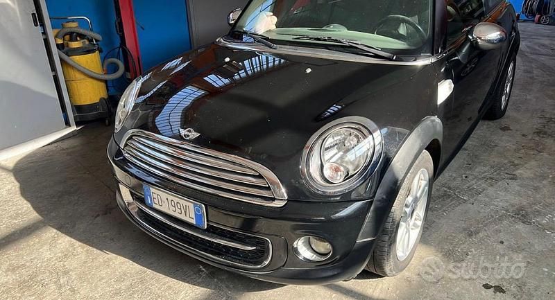 Usata Mini Cooper D 112 CV (82 kW) 2011 Utilitaria
