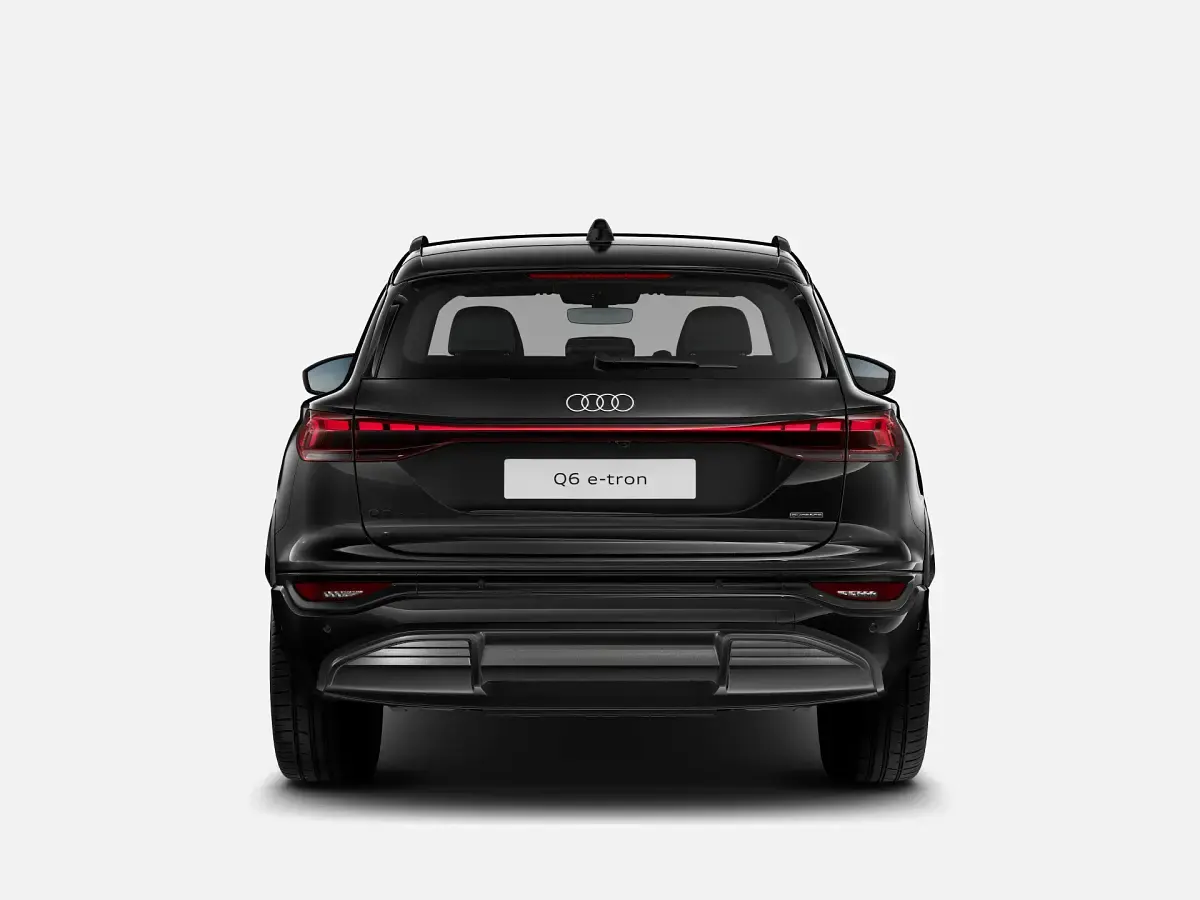 Nuova Audi Q6 e-tron S-Line 119 kW (163 CV) 2027 Nero mythos metallizzato SUV