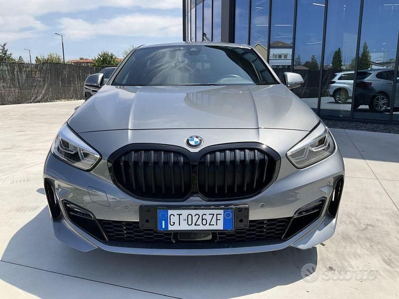 Usata BMW 118 M Sport 136 CV (100 kW) 2023 Grigio Utilitaria