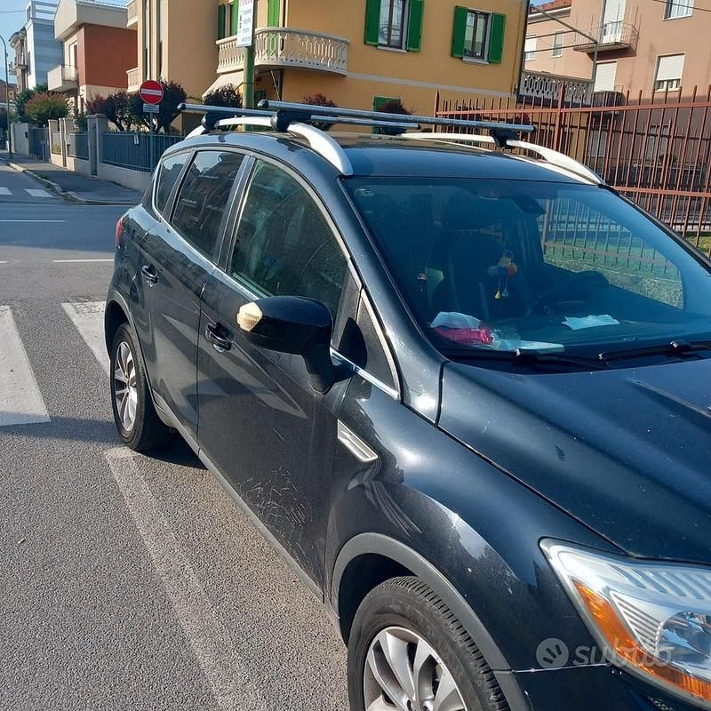 Usata Ford Kuga 163 CV (119 kW) 2011 Nero SUV