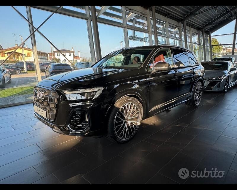 Nuova 2025 Audi SQ7 Sport SUV | 113.900 € (Buon prezzo) - Immagine 1/4