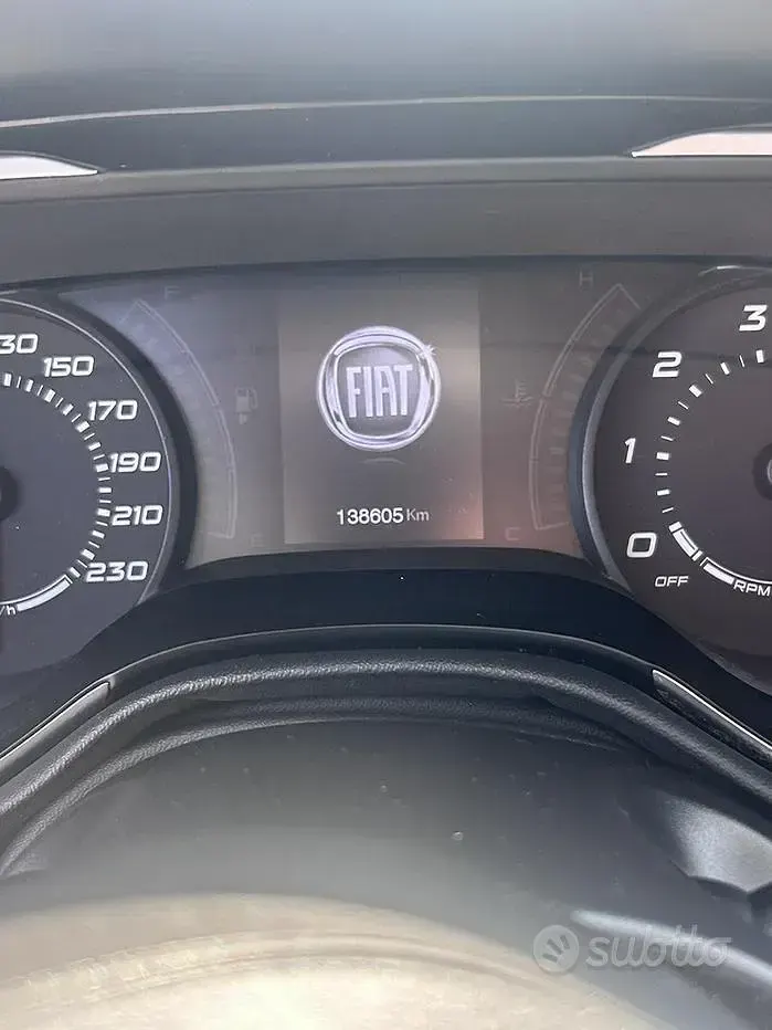 Usata Fiat Tipo 120 CV (88 kW) 2017 Grigio Berlina