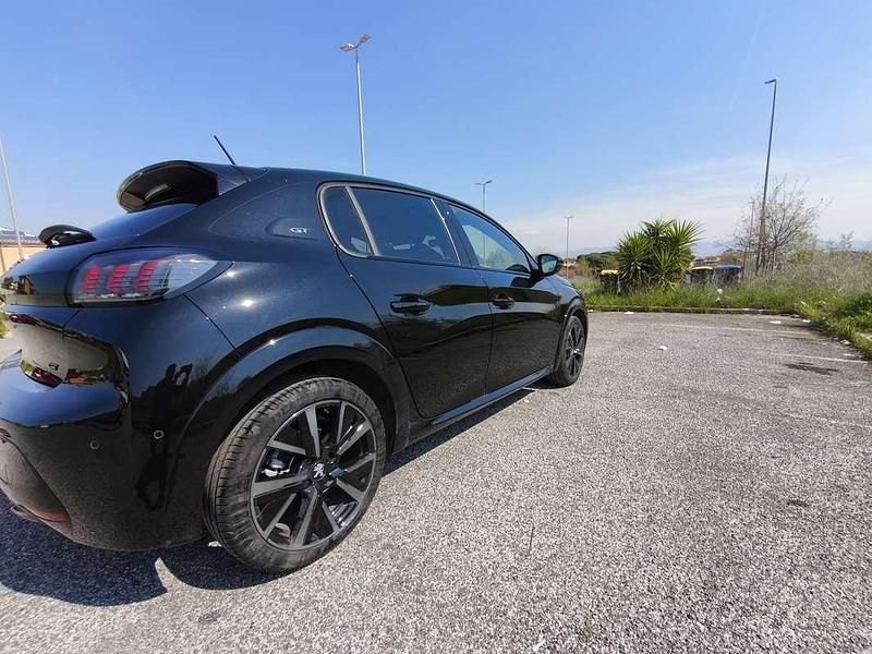 Usata Peugeot 208 GT 101 CV (74 kW) 2023 Utilitaria