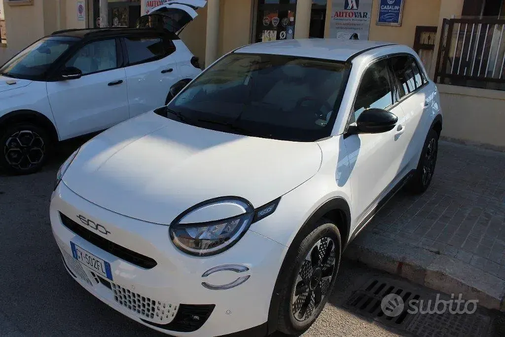 Usata Fiat 600 La Prima 101 CV (74 kW) 2025 Bianco SUV