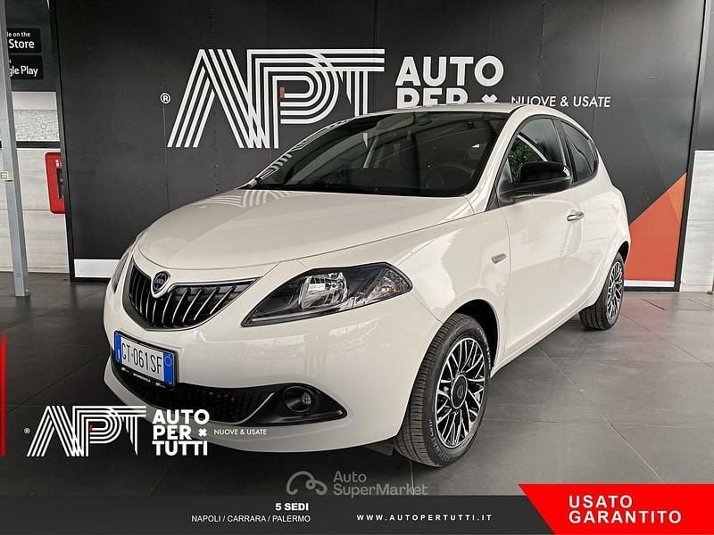 Usata Lancia Ypsilon S 69 CV (50 kW) 2024 Grigio Utilitaria