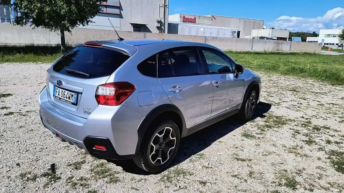 Usata Subaru XV Style 147 CV (108 kW) 2015 Grigio SUV