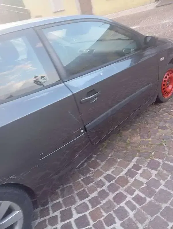 Usata Fiat Stilo Dynamic 120 CV (88 kW) 2006 Grigio Berlina