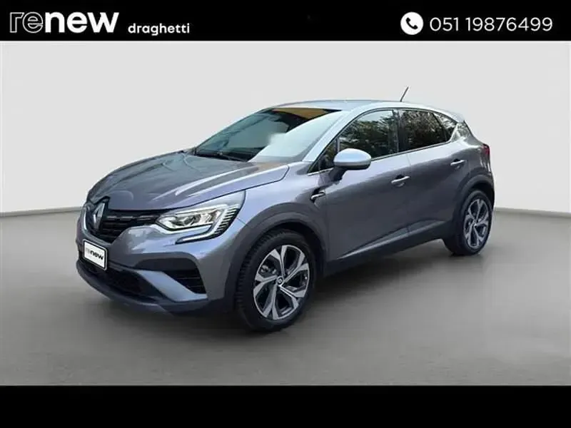 Usata Renault Captur RS Line 160 CV (117 kW) 2022 Grigio scuro SUV