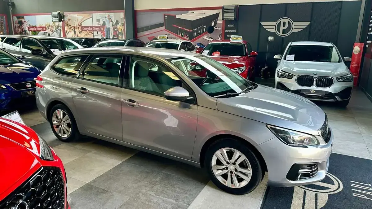 Usata Peugeot 308 Business-Line 131 CV (96 kW) 2019 Grigio artense metallizzato Station wagon