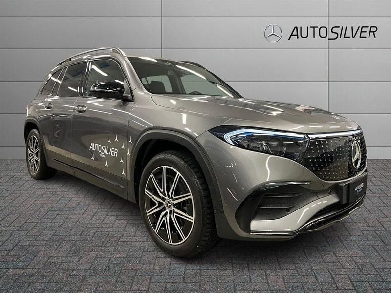 Usata Mercedes EQB300 Advanced Plus 167 kW (228 CV) 2024 Grigio montagna / metallizzato SUV