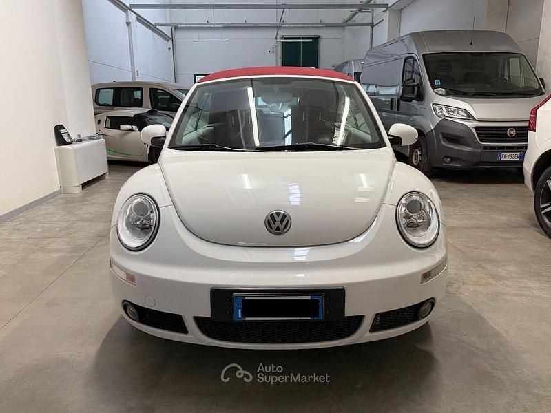 Usata VW New Beetle Cabriolet Edition 105 CV (77 kW) 2008 Bianco Cabrio