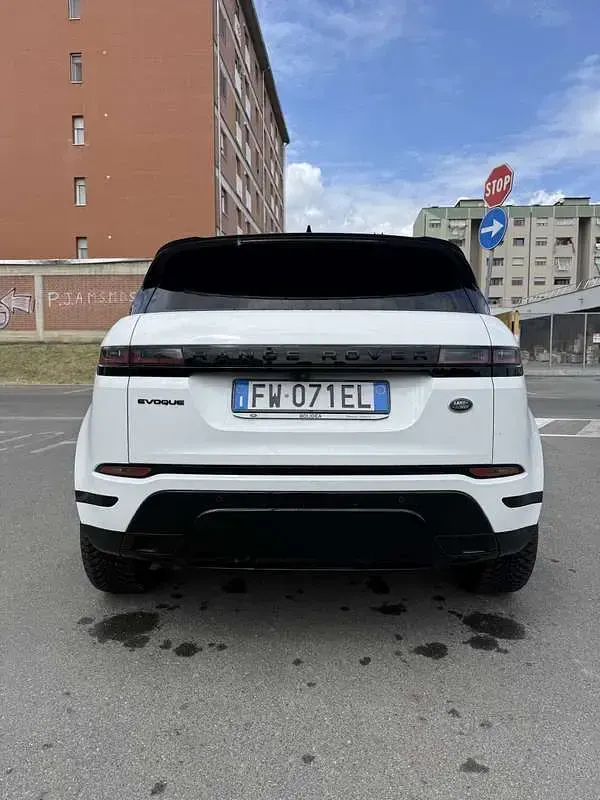 Usata Land Rover Range Rover evoque R-Dynamic 150 CV (110 kW) 2019 Bianco SUV