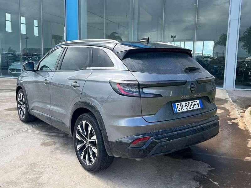Usata Renault Austral Techno 131 CV (96 kW) 2023 Grigio SUV