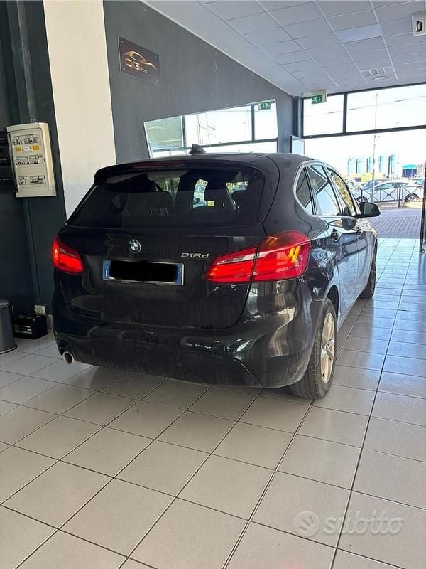 Usata BMW 216 Active Tourer Luxury Line 115 CV (84 kW) 2019 Nero Monovolume
