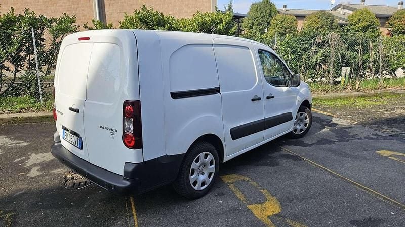 Usata Peugeot TePee Premium 90 CV (66 kW) 2015 Bianco Furgone