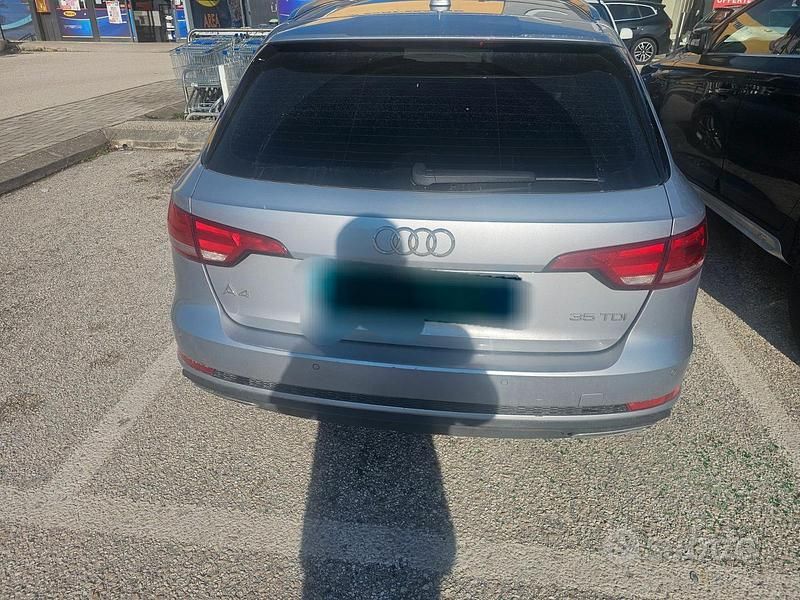 Usata Audi A4 150 CV (110 kW) 2018 Grigio Station wagon