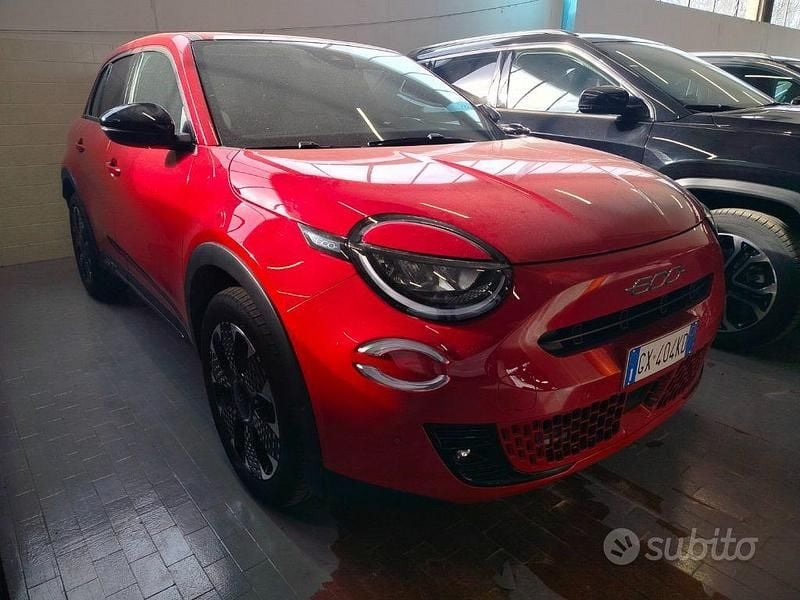 Usata Fiat 600 La Prima 101 CV (74 kW) 2025 Rosso SUV