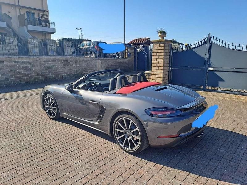 Usata Porsche 718 Boxster 300 CV (220 kW) 2021 Grigio Cabrio