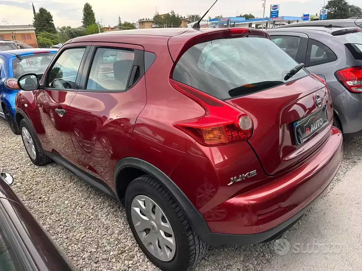 Usata Nissan Juke Acenta 110 CV (80 kW) 2014 Rosso SUV