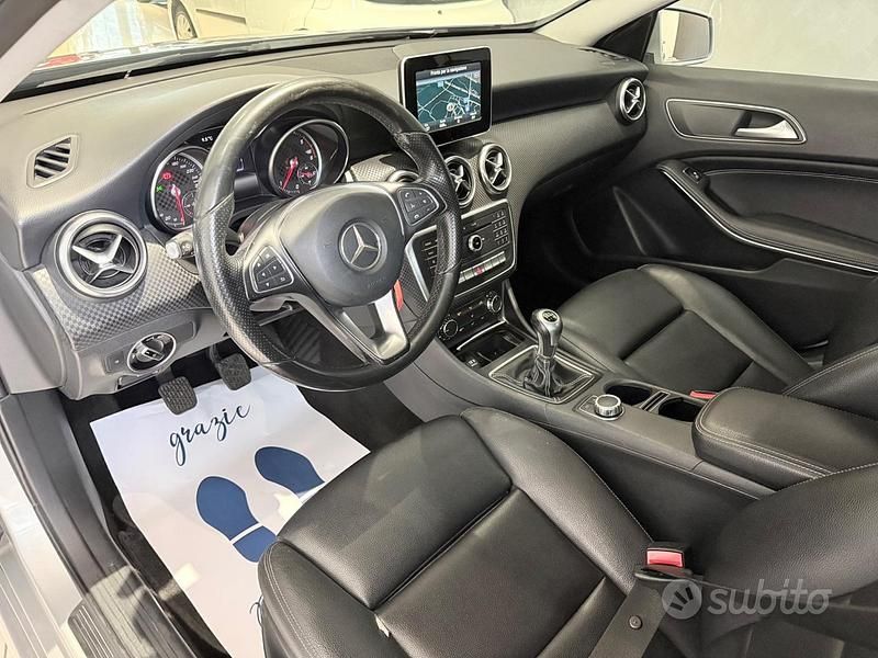 Usata Mercedes A180 Executive 109 CV (80 kW) 2016 Grigio Berlina