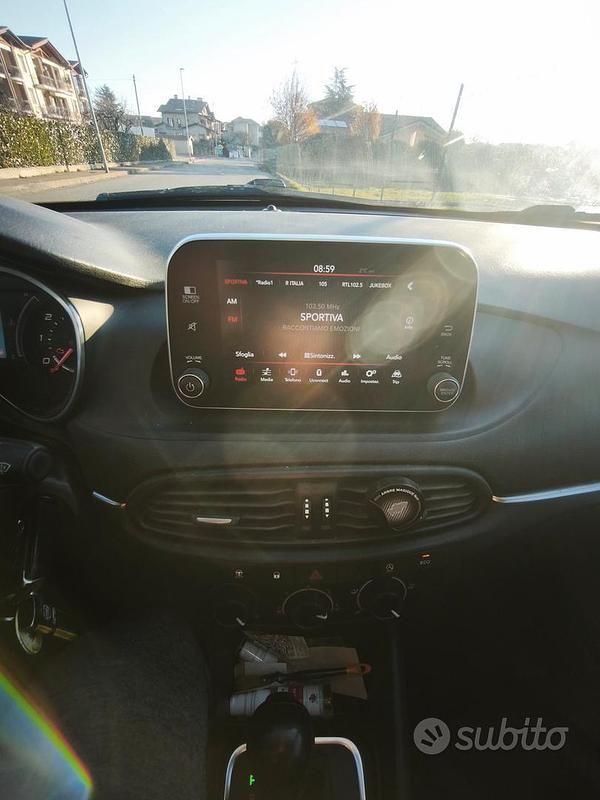 Usata Fiat Tipo Wagon 120 CV (88 kW) 2019 Blu Station wagon
