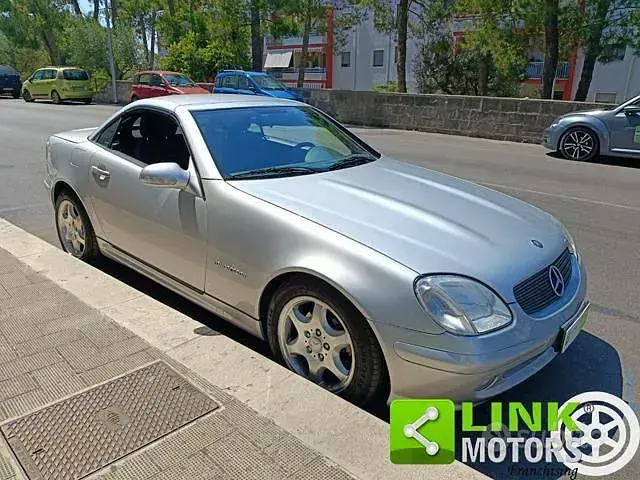 Usata Mercedes SLK200 163 CV (119 kW) 2001 Grigio Cabrio