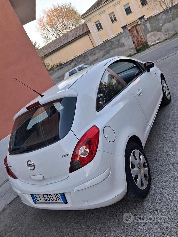 Occasion Opel Corsa 75 ch (55 kW) 2014 Blanc Citadine