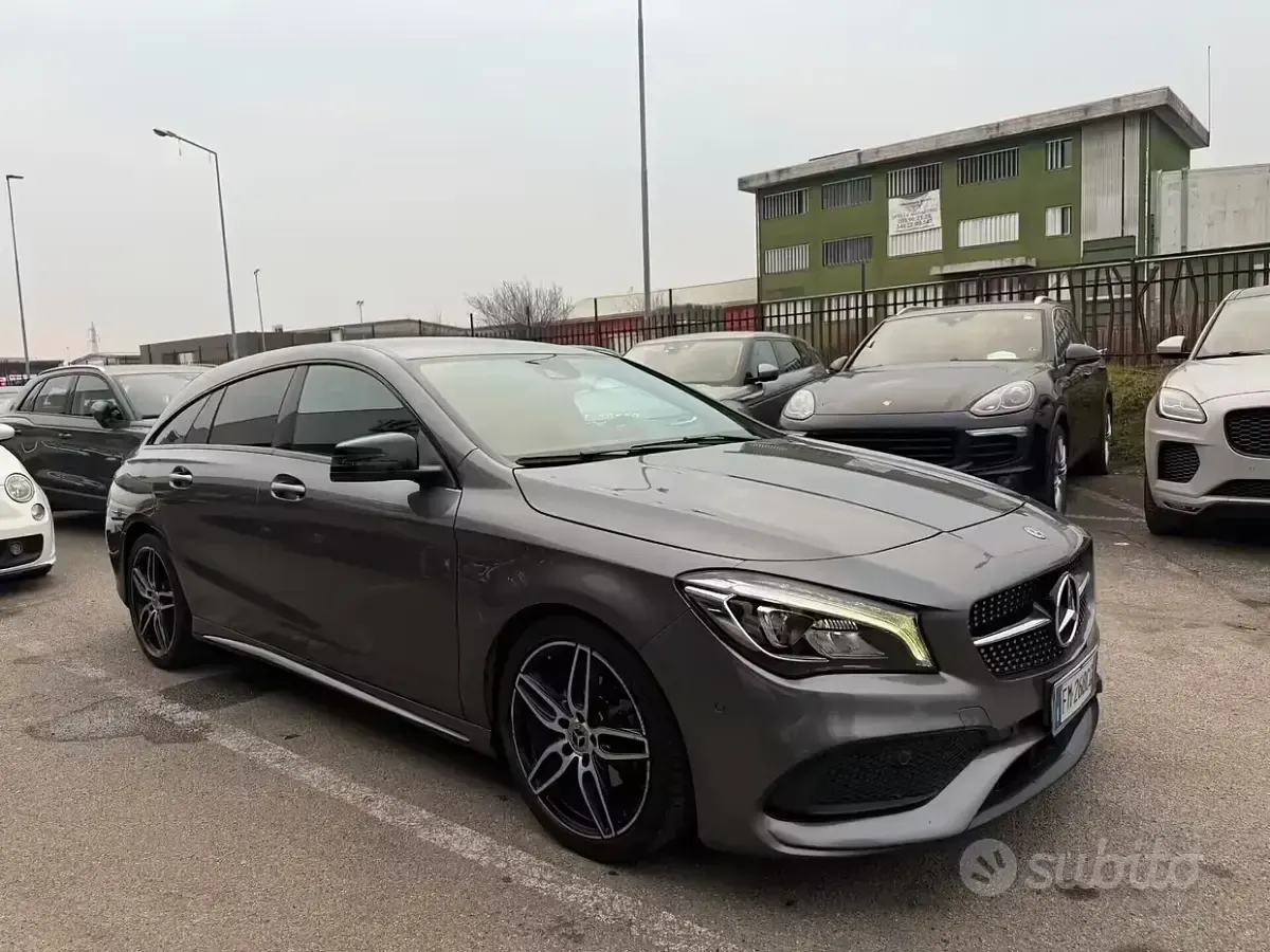 Usata Mercedes CLA200 Shooting Brake Premium 136 CV (100 kW) 2017 Grigio Station wagon