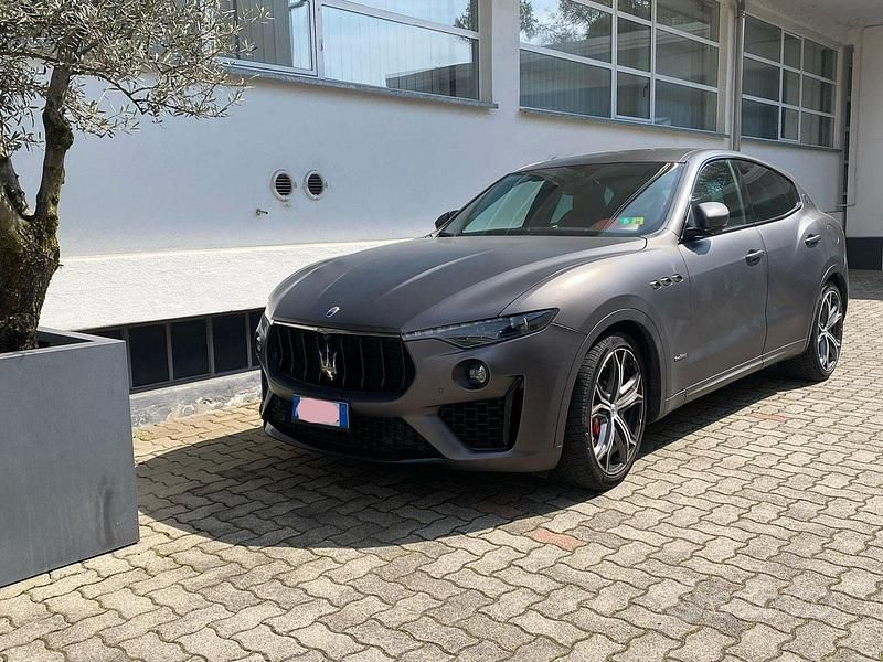 Usata Maserati Levante 350 CV (257 kW) 2019 Grigio SUV