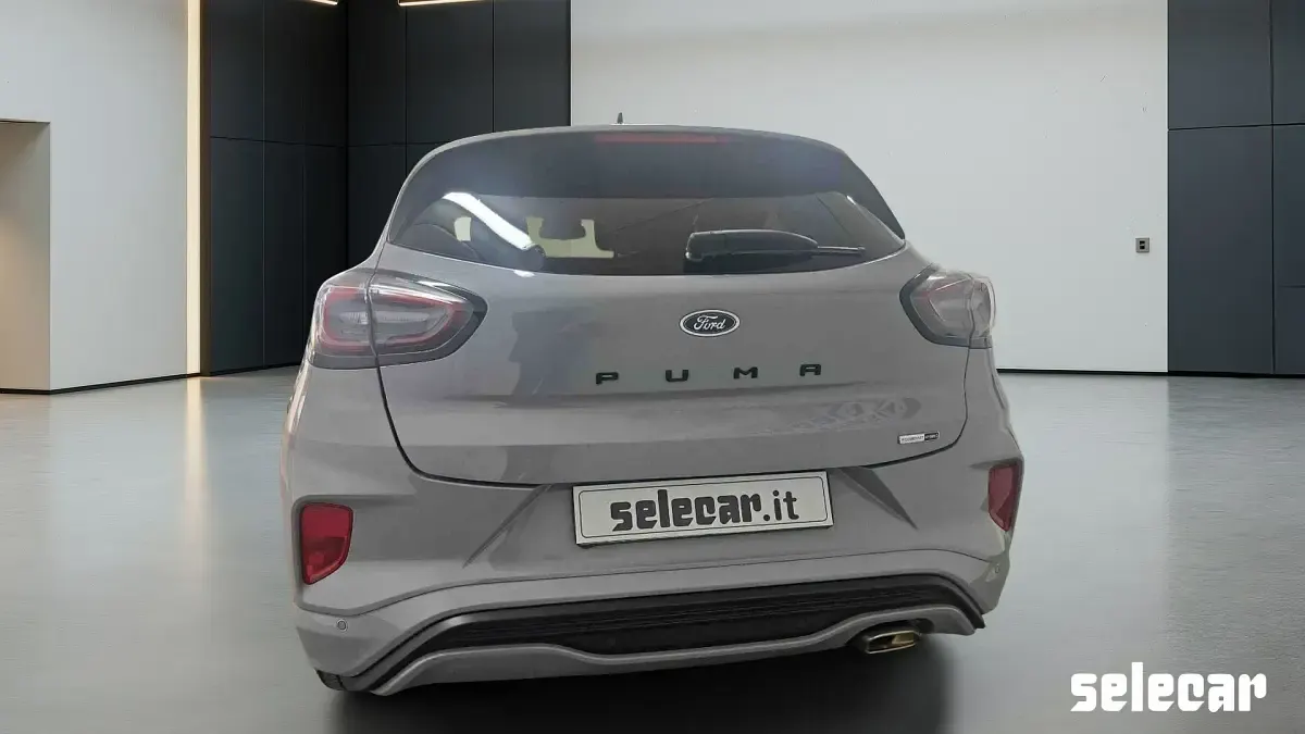 Usata Ford Puma ST-Line X 125 CV (91 kW) 2021 Grigio freccia perla SUV