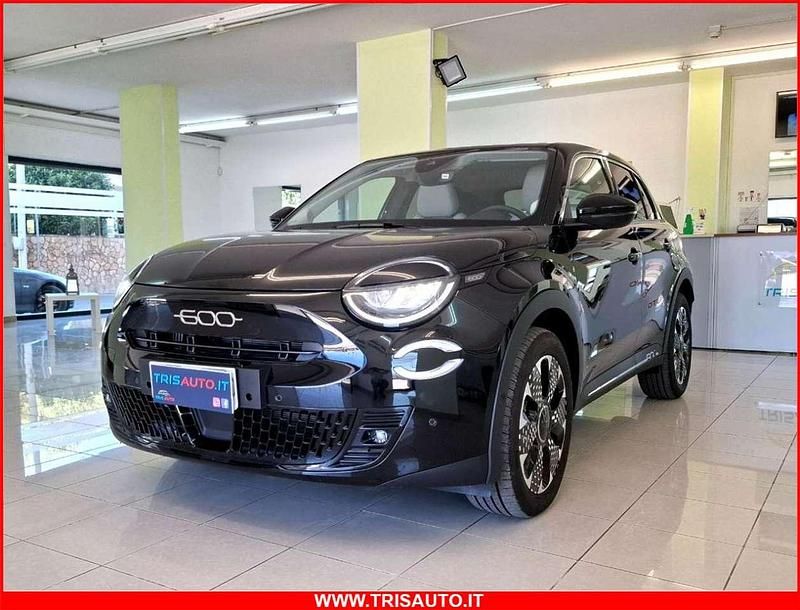 Usata Fiat 600 La Prima 101 CV (74 kW) 2024 Nero SUV