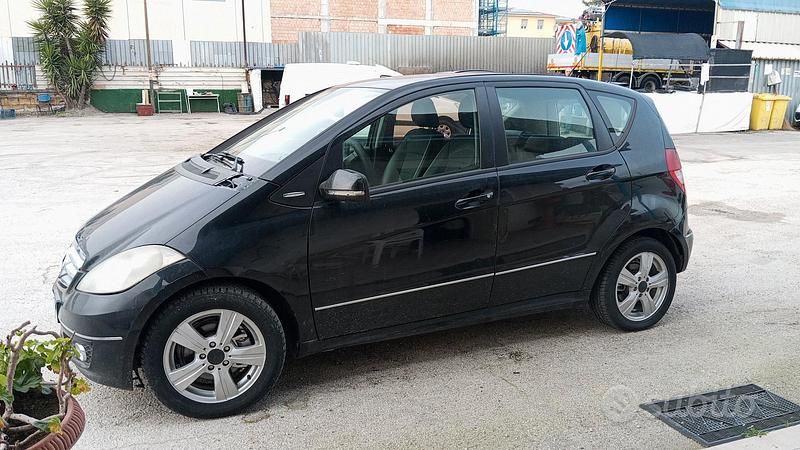 Usata Mercedes A200 2009 Nero Monovolume