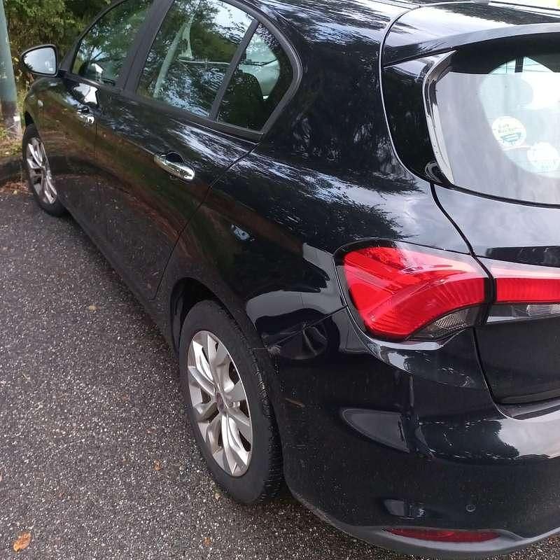 Usata Fiat Tipo Easy 120 CV (88 kW) 2018 Berlina