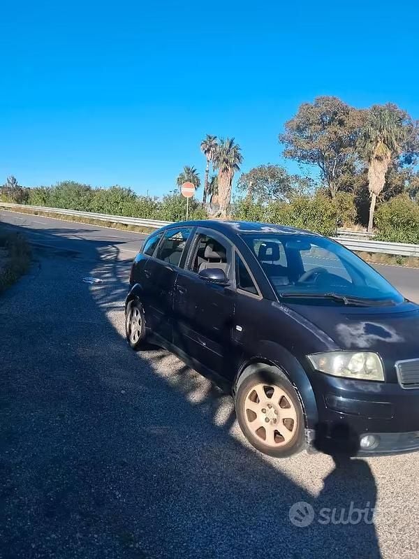 Usata Audi A2 2004 Blu Utilitaria