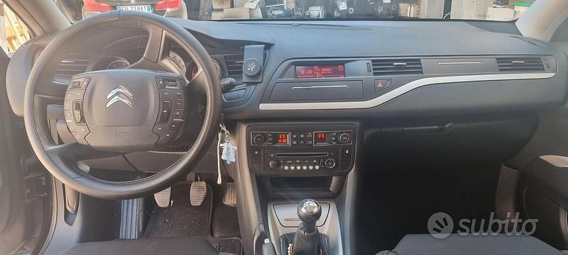 Usata Citroën C5 110 CV (80 kW) 2012 Nero Station wagon