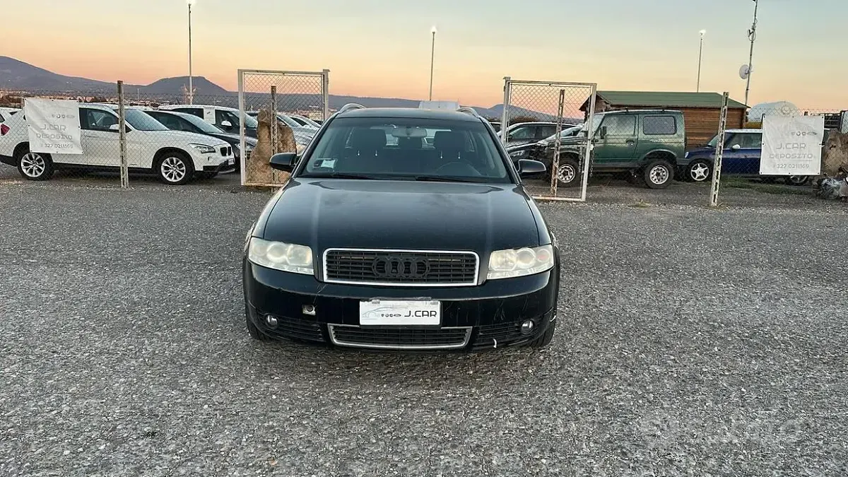 Usata Audi A4 130 CV (95 kW) 2004 Nero Station wagon