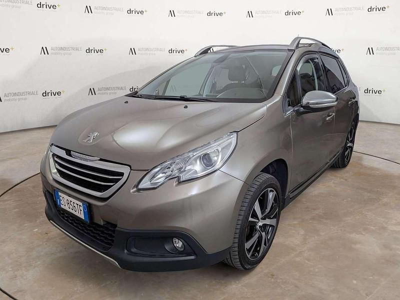 Oro Usata 2013 Peugeot 2008 Allure SUV | 7250 € (Buon prezzo) - Immagine 1/4