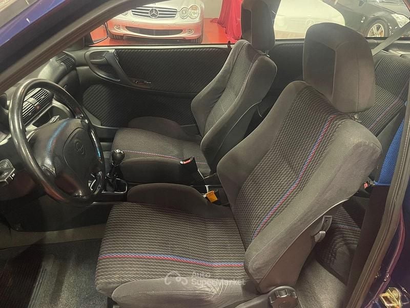 Usata Opel Astra 151 CV (111 kW) 1994 Blu Utilitaria