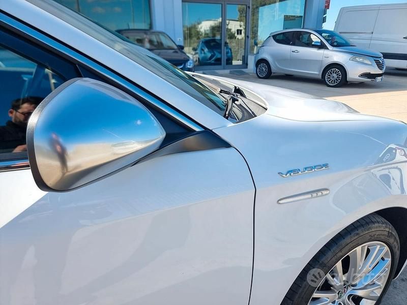 Usata Alfa Romeo Giulietta Veloce 120 CV (88 kW) 2017 Bianco Utilitaria