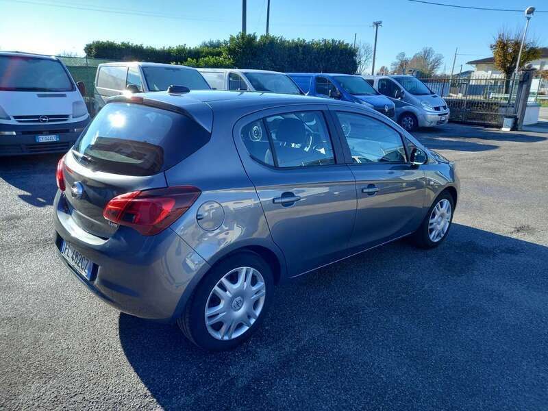Usata Opel Corsa 75 CV (55 kW) 2017 Grigio Berlina