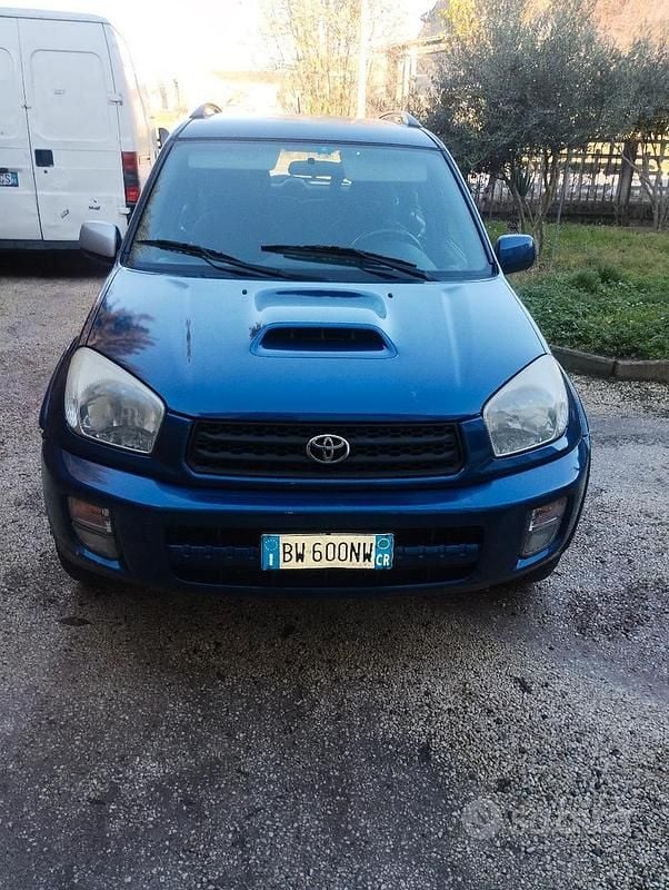 Blu Usata 2001 Toyota RAV4 SUV | 1650 € (Super prezzo) - Immagine 1/4