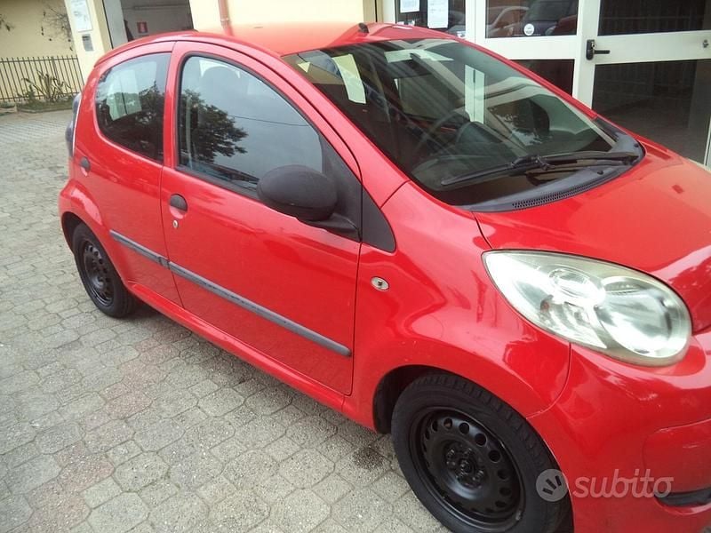 Usata Citroën C1 67 CV (49 kW) 2010 Rosso Utilitaria