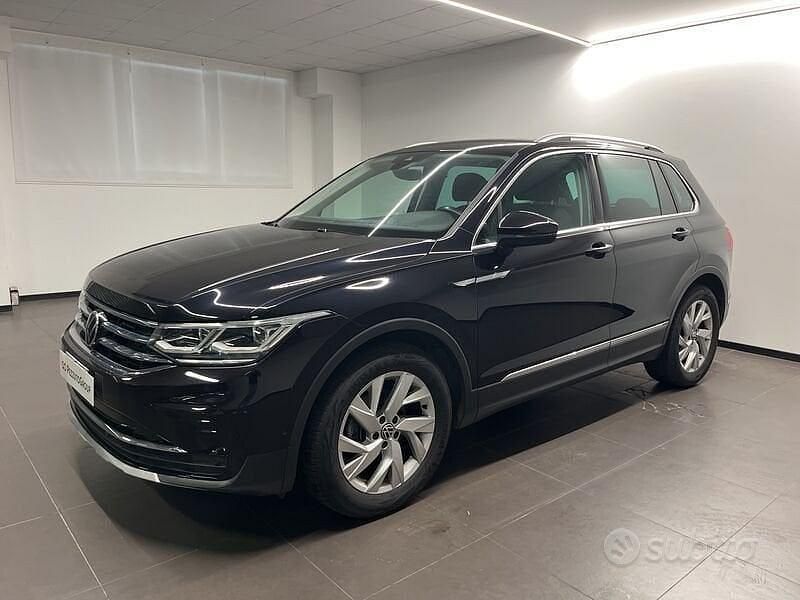 Nero Usata 2020 VW Tiguan Elegance SUV | 24.800 € (Cara) - Immagine 1/4