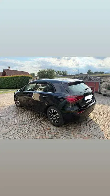 Usata Mercedes A180 Advanced 136 CV (100 kW) 2024 Nero Berlina