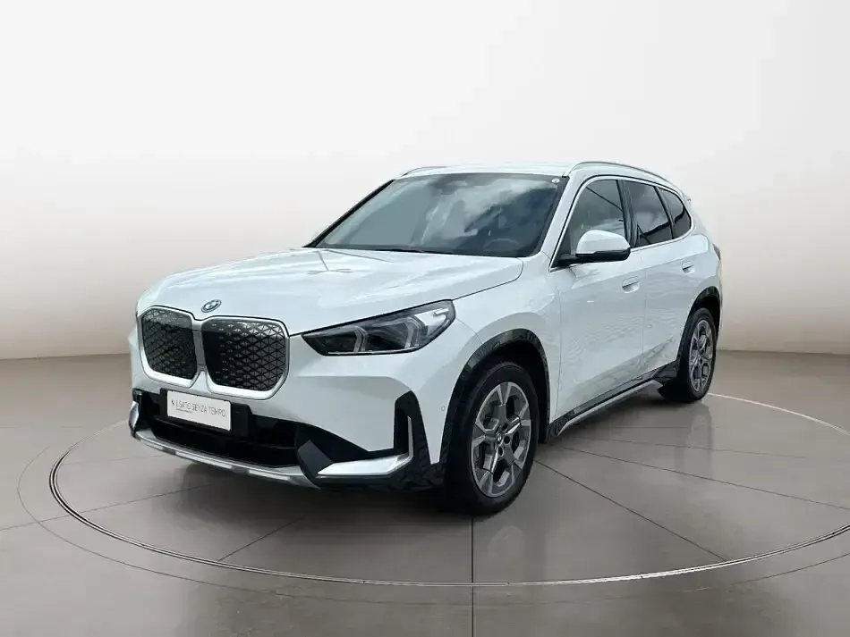 Usata BMW iX1 xLine 67 kW (92 CV) 2025 SUV