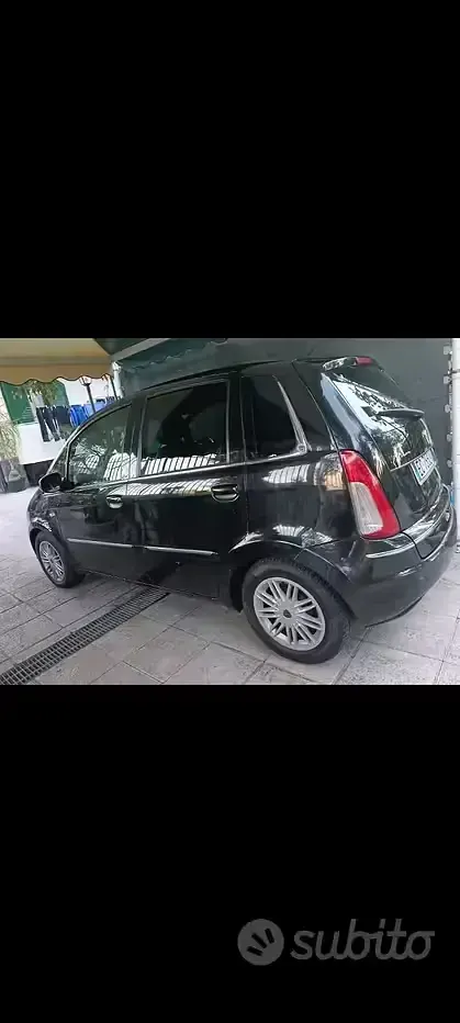 Usata Lancia Musa 95 CV (69 kW) 2010 Nero Monovolume